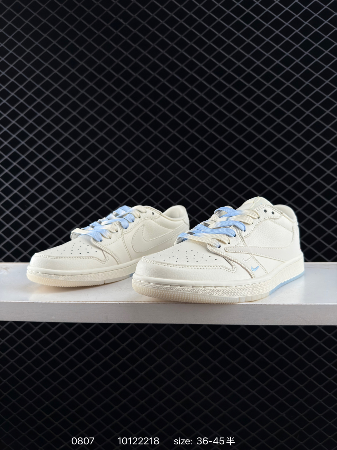 Travis Scott x Air Jordan 1 ” Reverse Mocha “